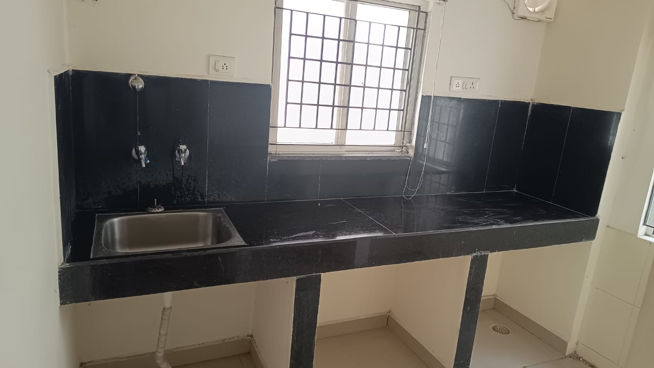 2  BHK FLAT SALE IN DAMMA